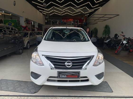NISSAN VERSA 1.6 16V FLEXSTART V-DRIVE MANUAL